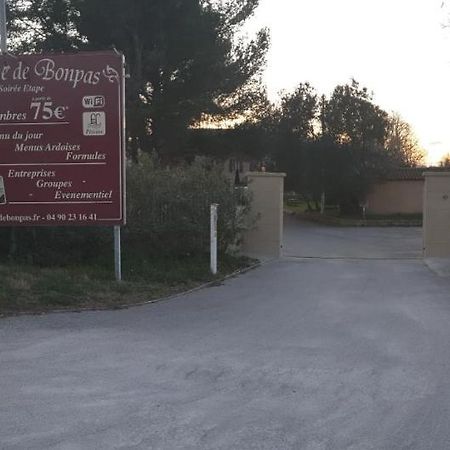 فندق Auberge De Bonpas Logis De France أفينيون المظهر الخارجي الصورة