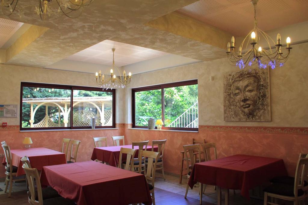 فندق Auberge De Bonpas Logis De France أفينيون المظهر الخارجي الصورة